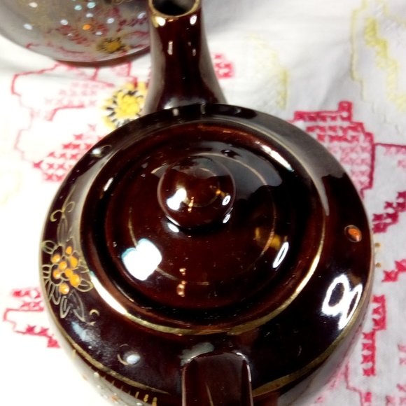 1960s Moriage Redware Teapots - Picture 4 of 16